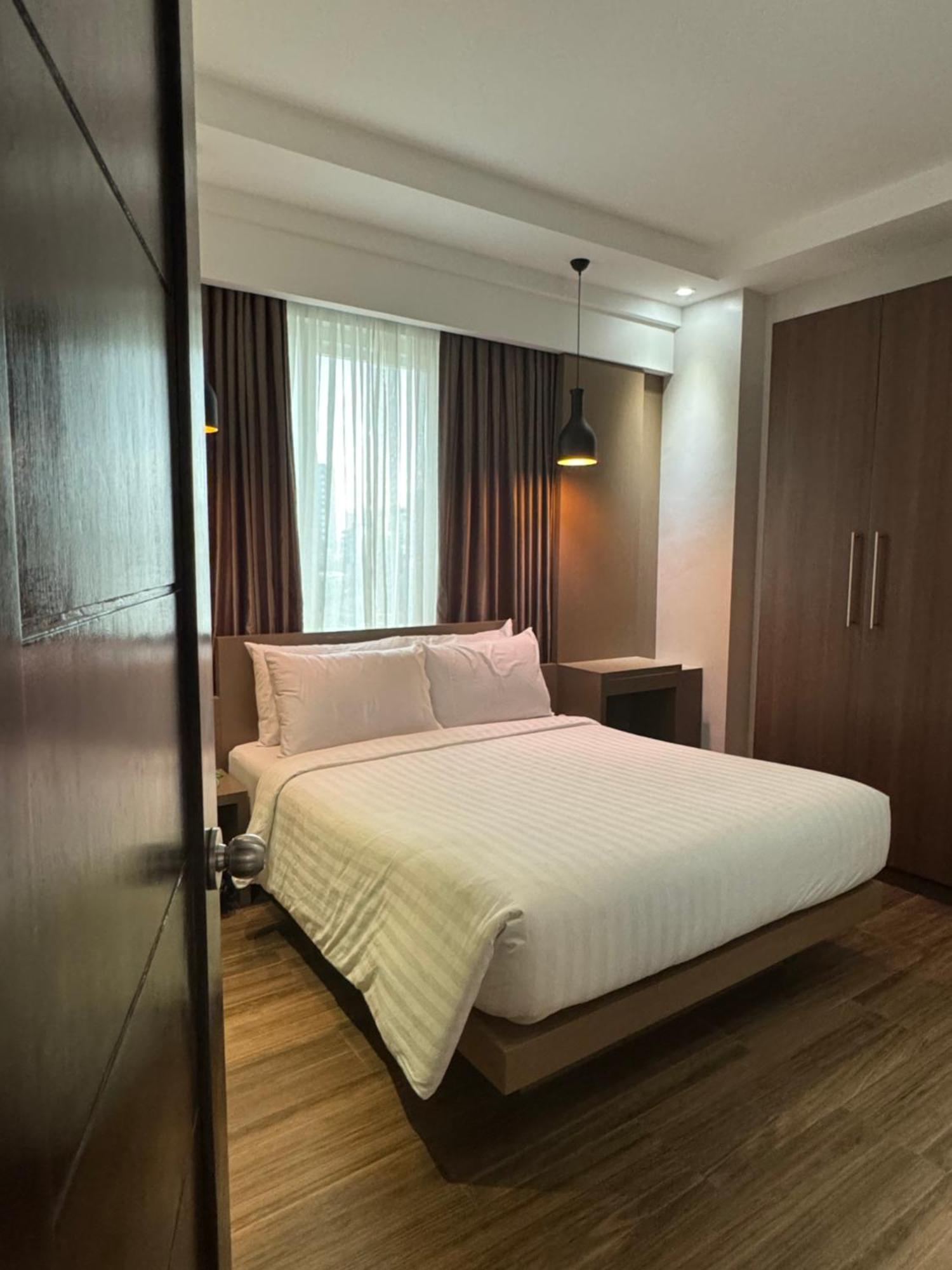 Apartment Monarch At Padgett W/ Pool Near Ayala *