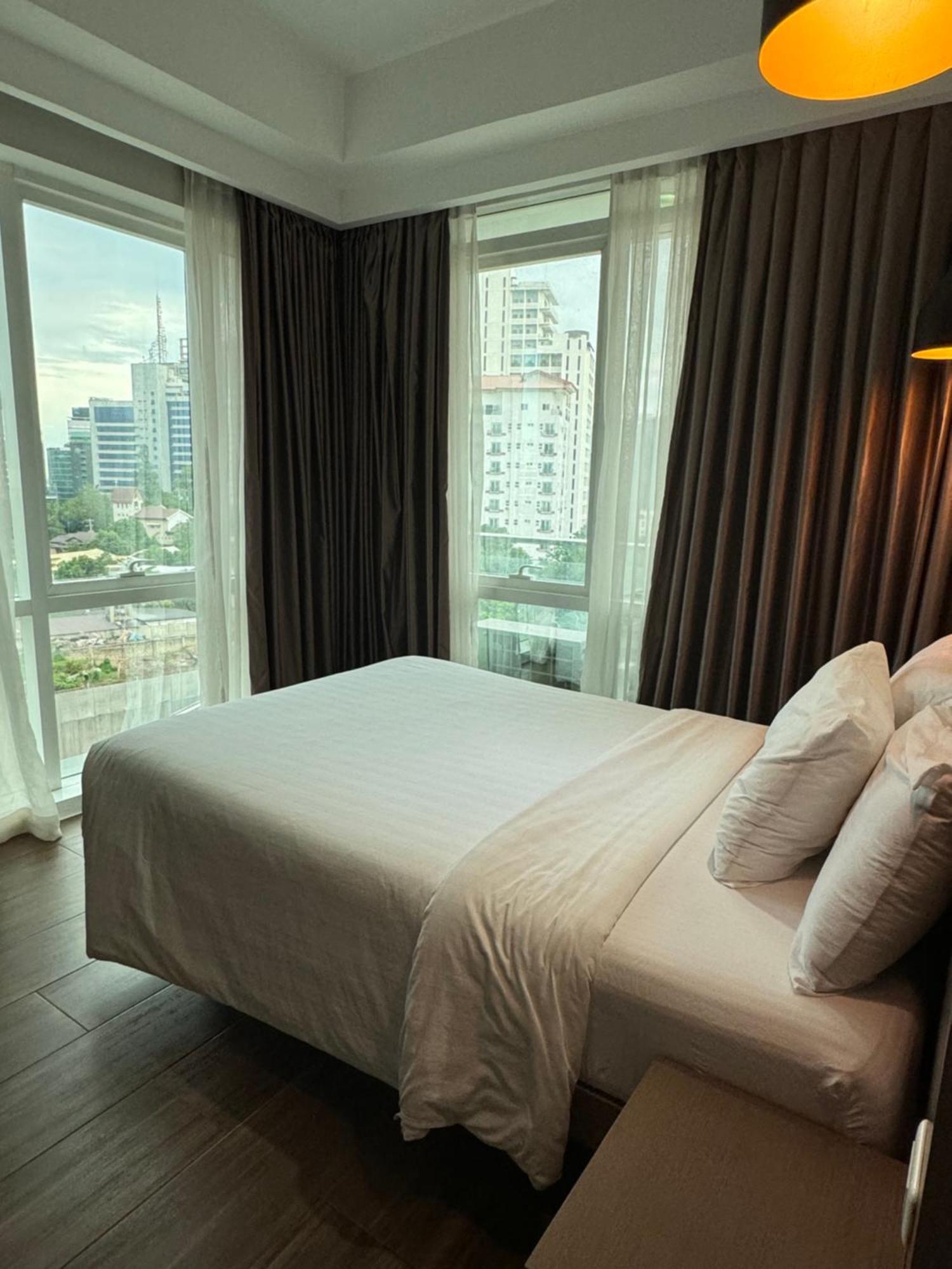 Monarch At Padgett W/ Pool Near Ayala *