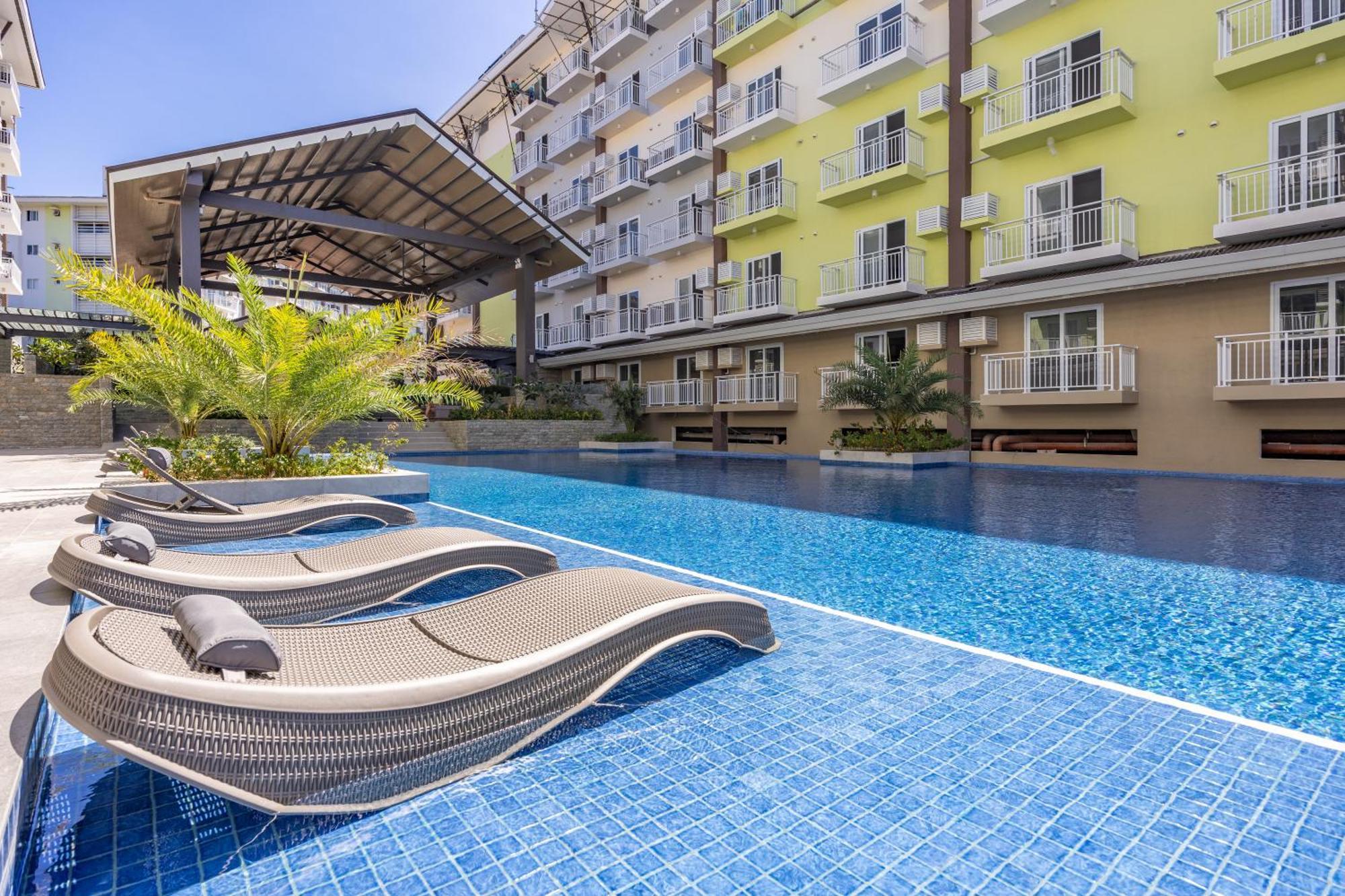 Amani 729, 3 Minutes To Airport,with Gym & Pool,100mbps Wifi,free Netflix * Lapu-Lapu City