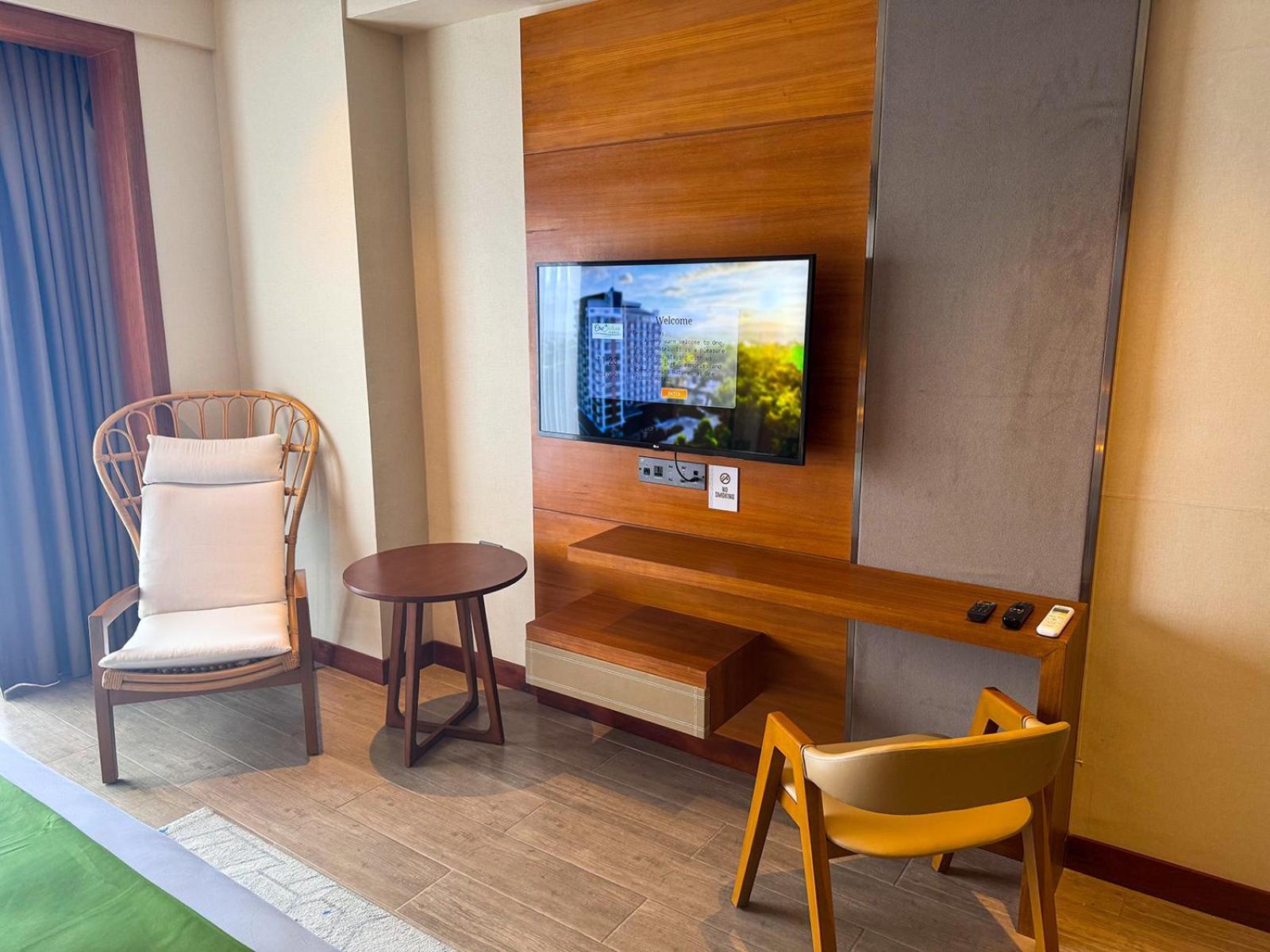 Cebu One Tectona 4* Liloan
