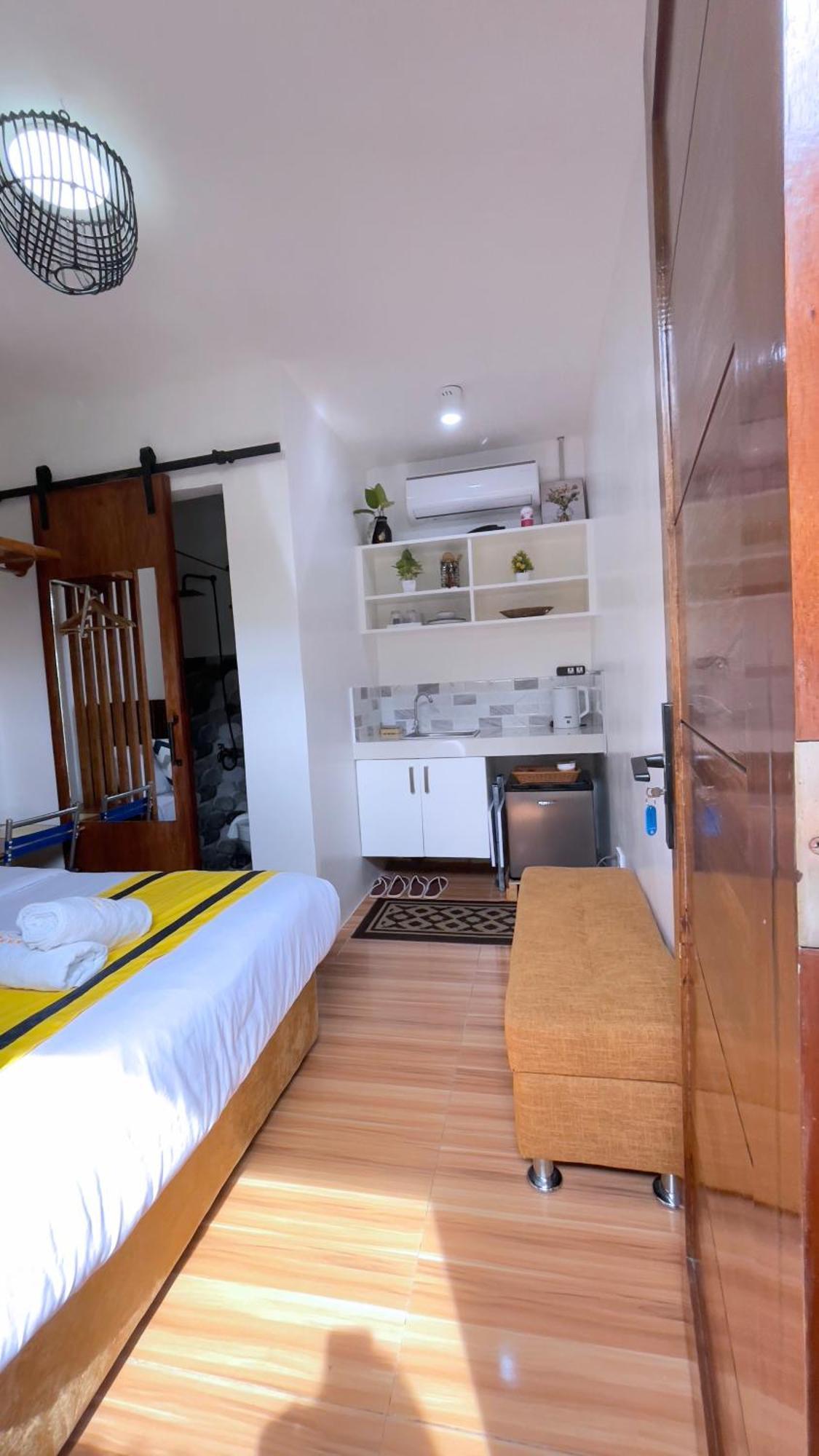 Mactan Hostel *