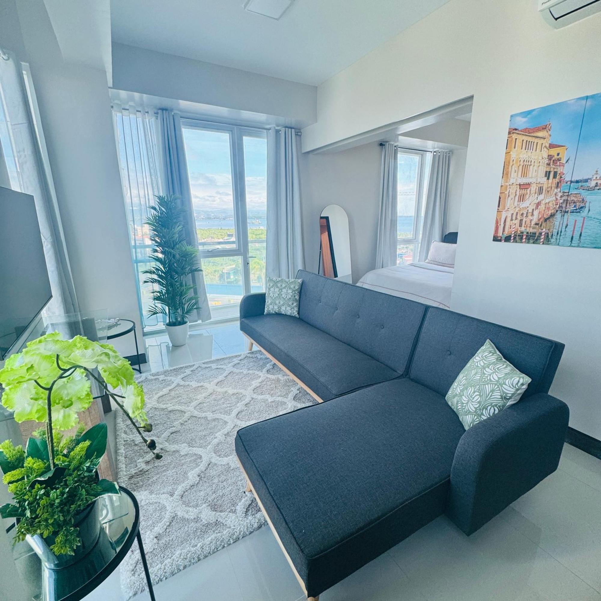 Mactan Newtown With Free Airport Pickup Lapu-Lapu City