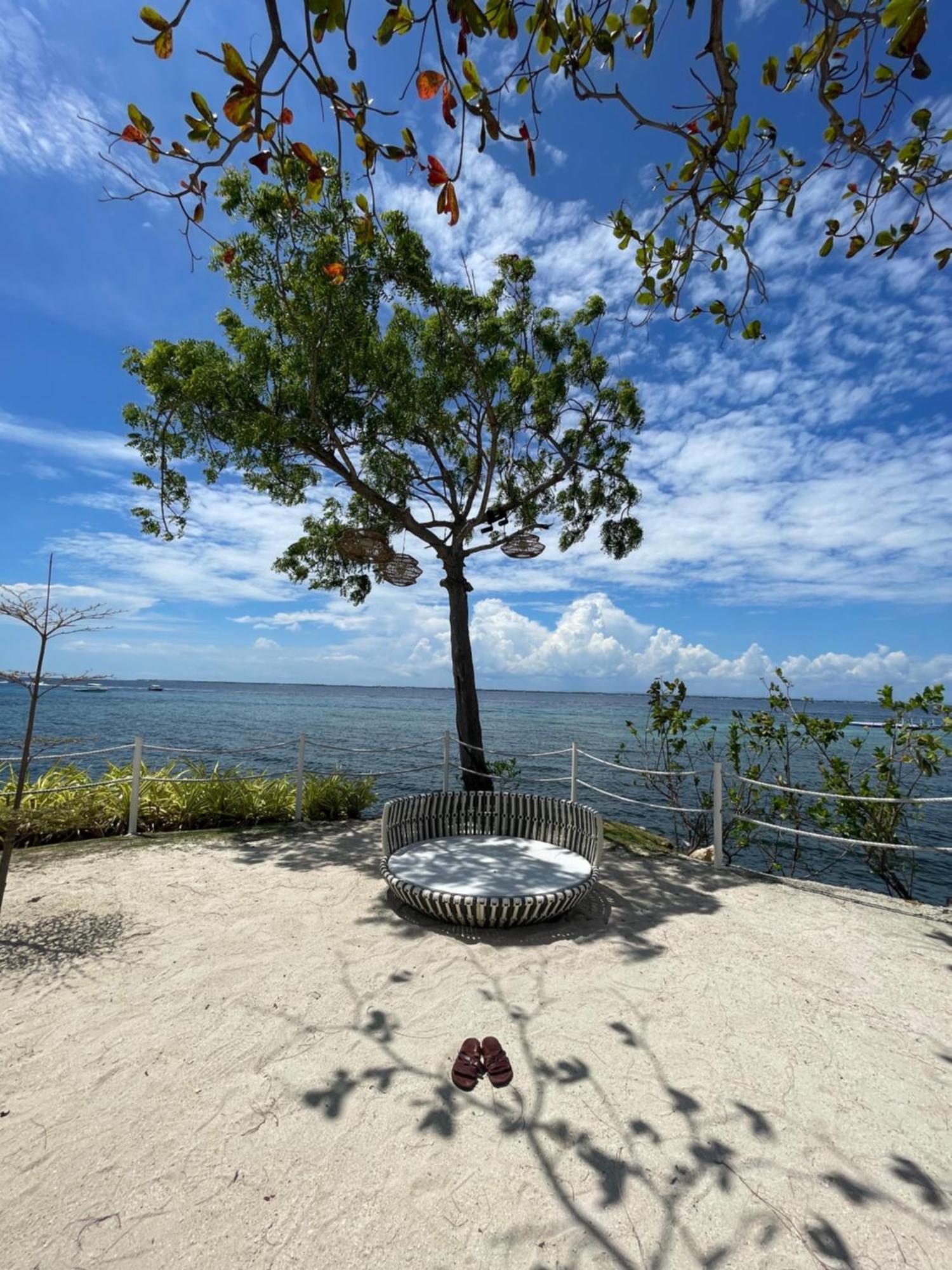 Condo With Private Beach At Tambuli Beach Resort Near Airport In Cebu Aparthotel *