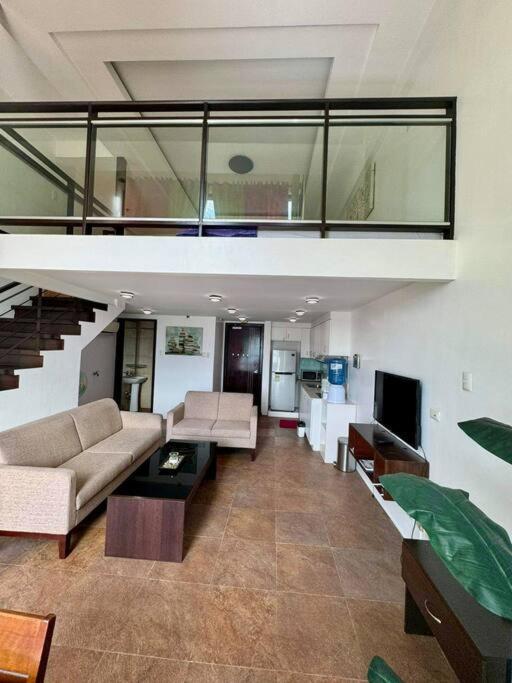 Relaxing Loft Unit In Apartment *