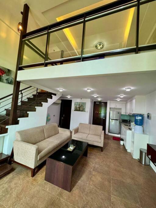 Relaxing Loft Unit In Apartment