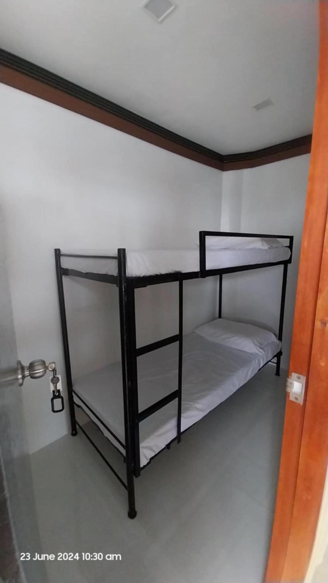 Casa de hóspedes Primerose Residences - Near Mactan-cebu International Airport