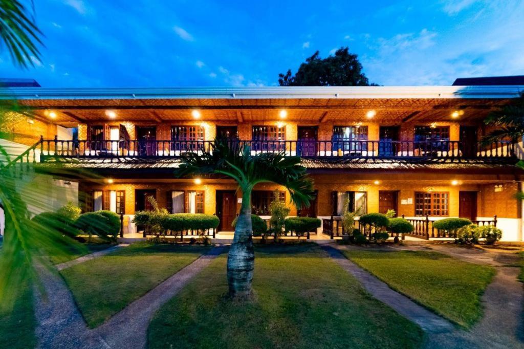 Coucou Bar And Restaurant Resort 3*