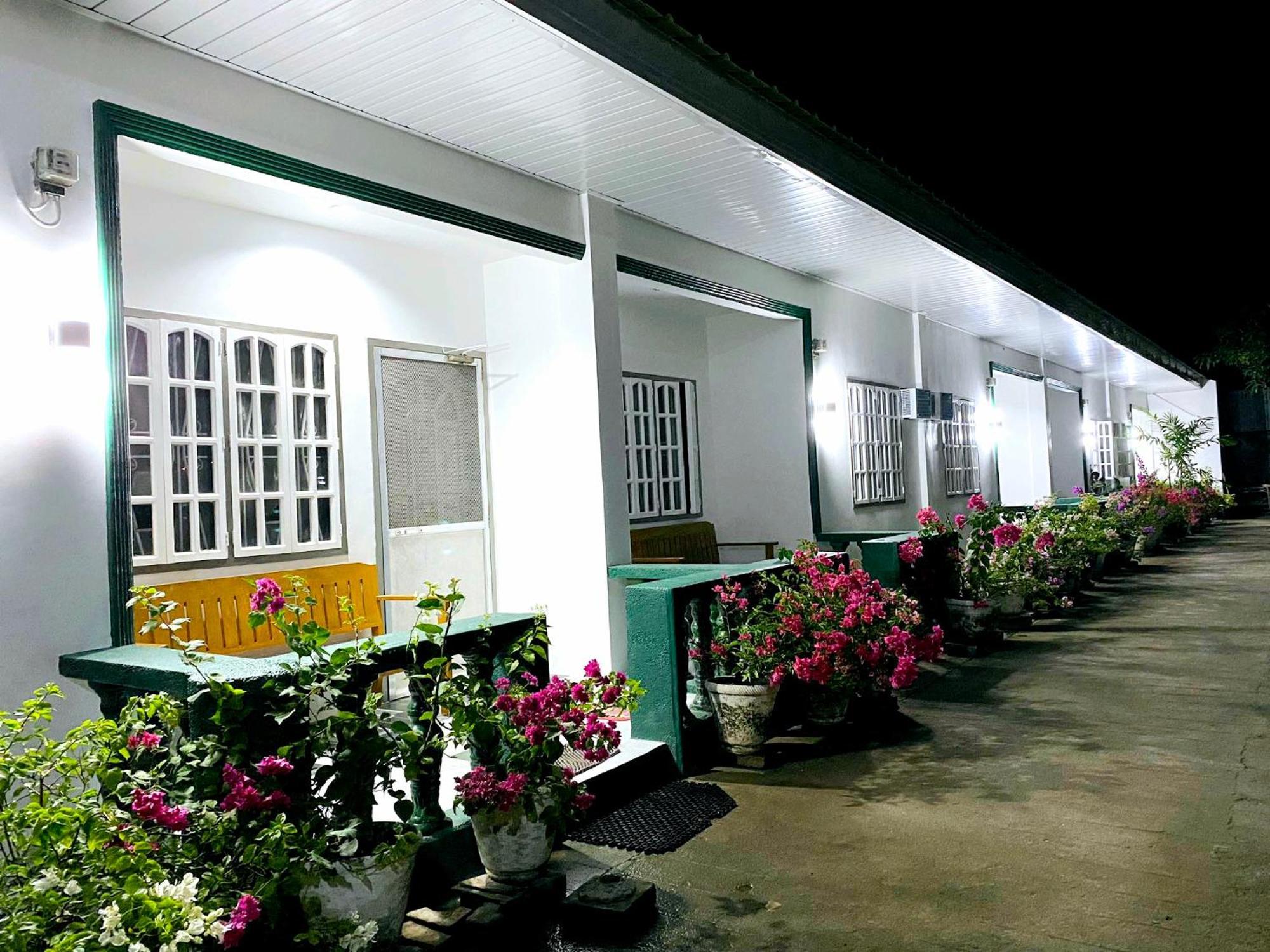 Casas Bugambilias Door 1 Apartment Balamban