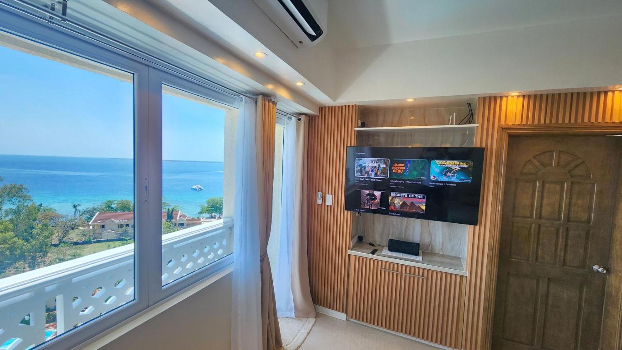La Mirada Residences *