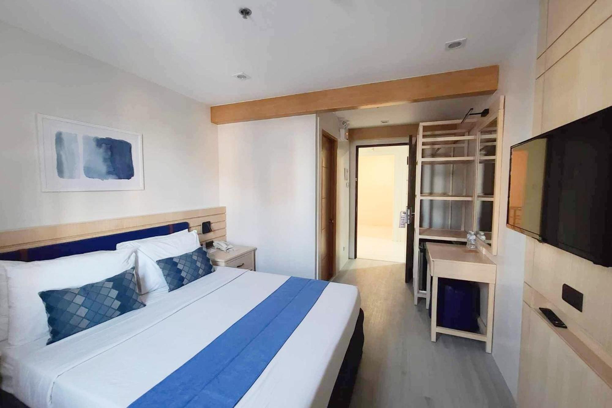 Uncle Tom's Powered By Cocotel Hotel