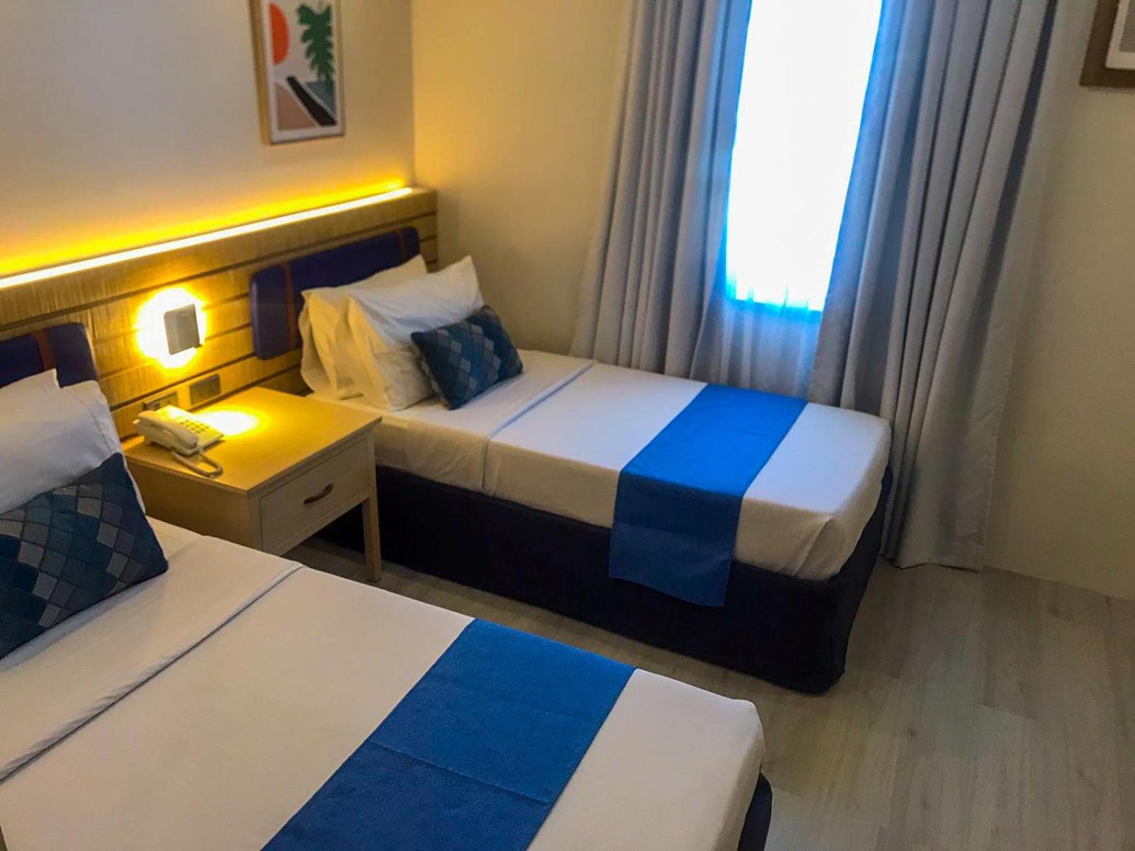 Uncle Tom's Powered By Cocotel Hotel