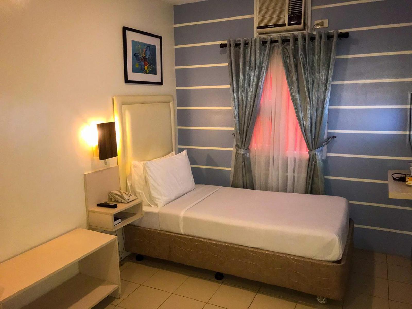 Hotel Uncle Tom's Powered By Cocotel Cebu