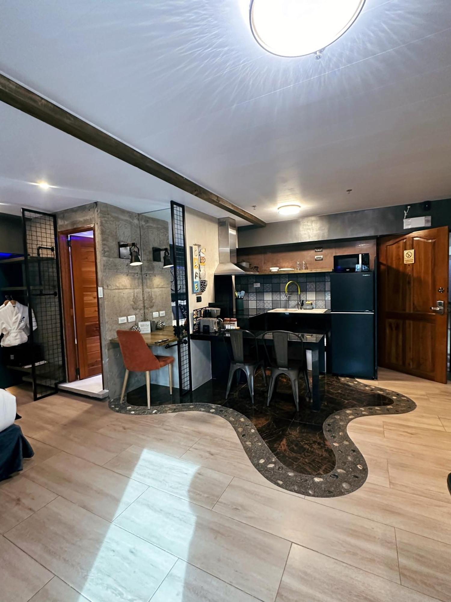 Hotel Blue Tulip - 4mins From Mactan Airport