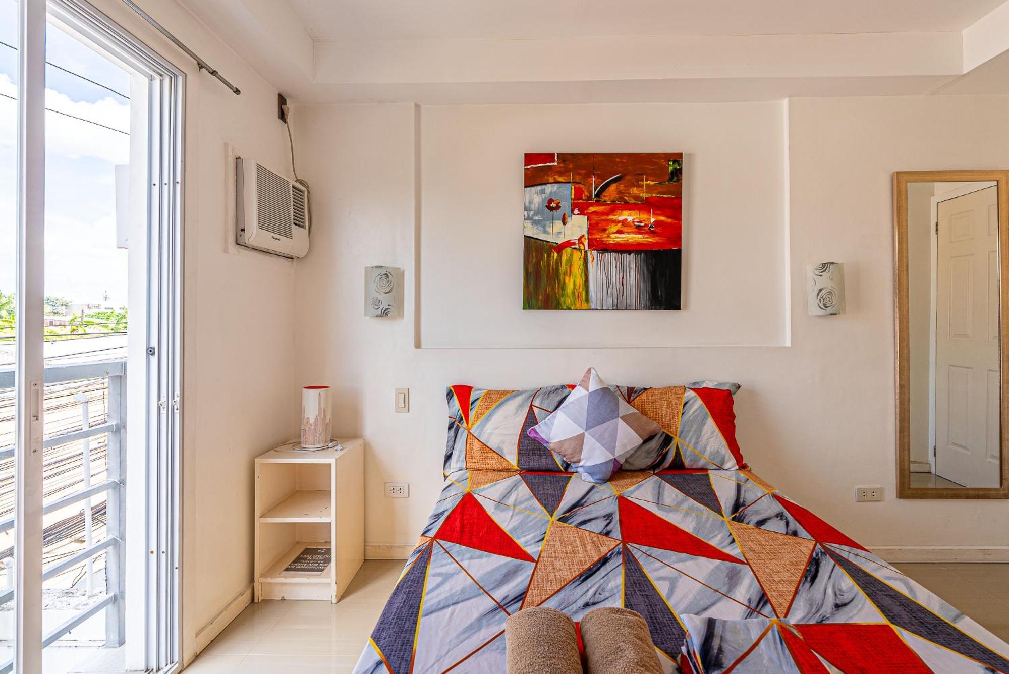 Lotlot's New House Nr Fuente Osmena Hse3 *