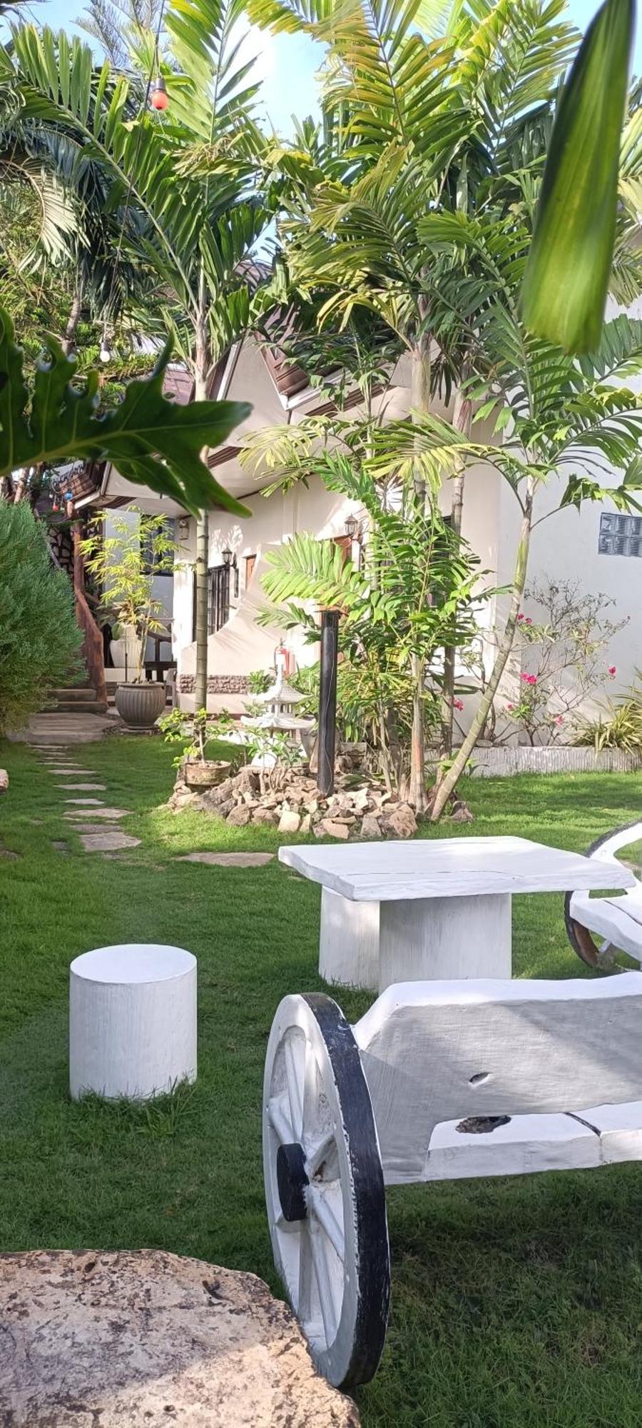Carcar Apartment