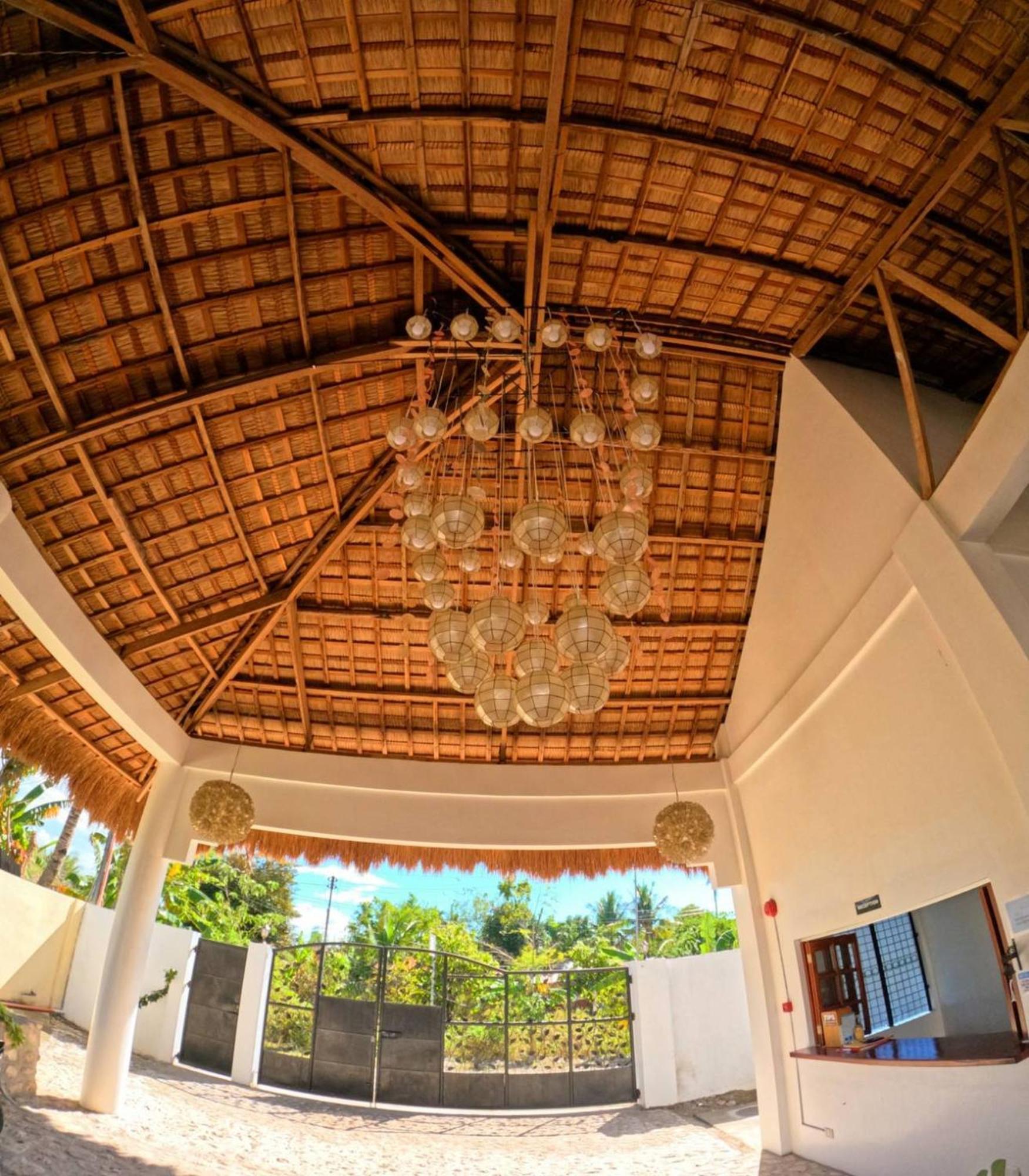 Divers Plumeria Hotel
