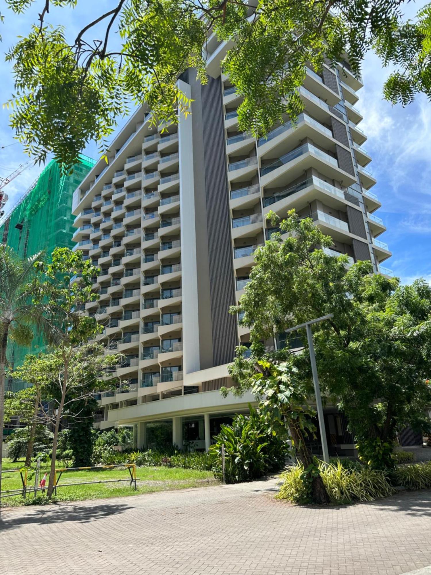 Apartment 14dc Tambuli Seaside Living *