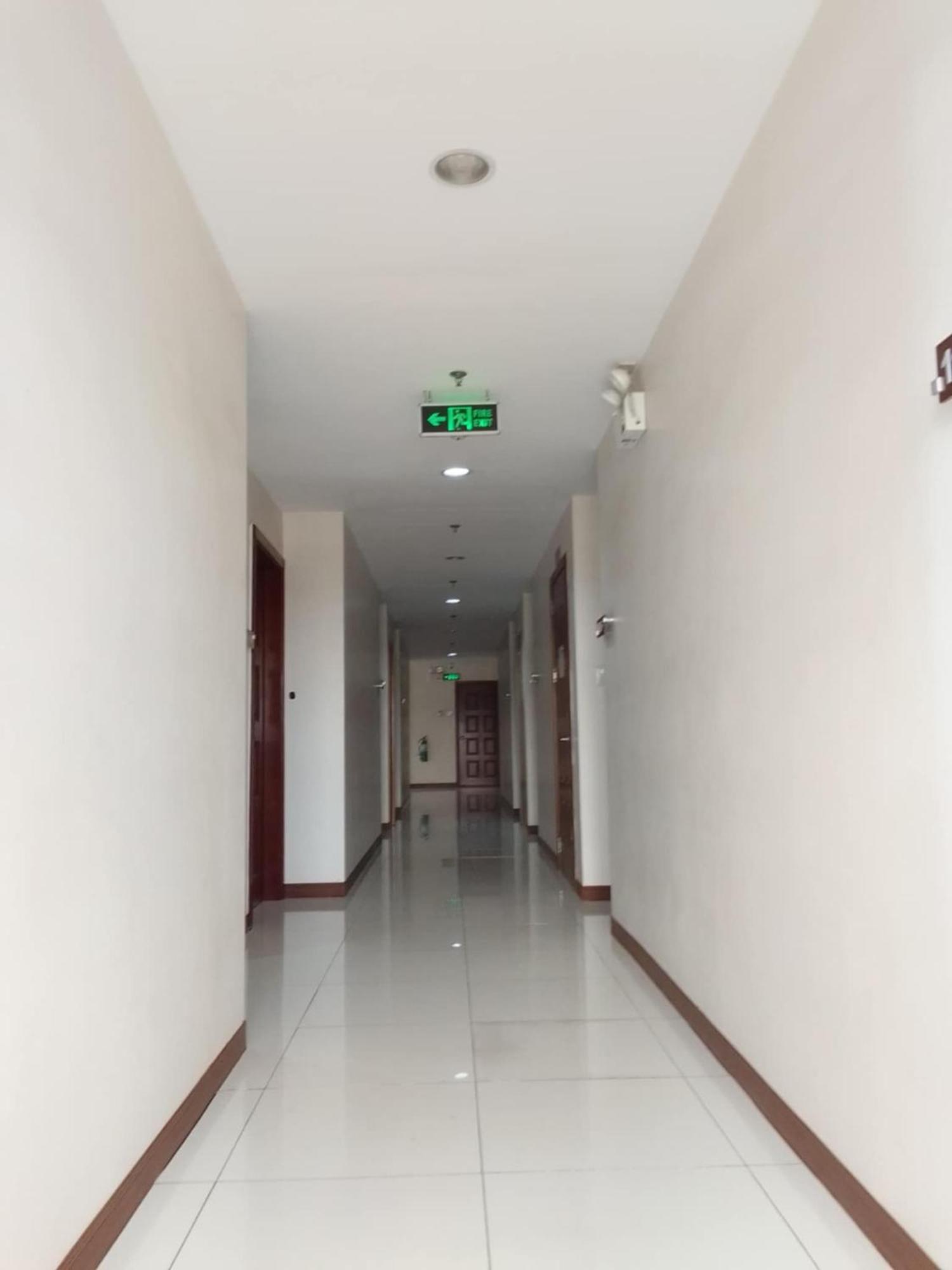 Budget Unit Near Ayala Center