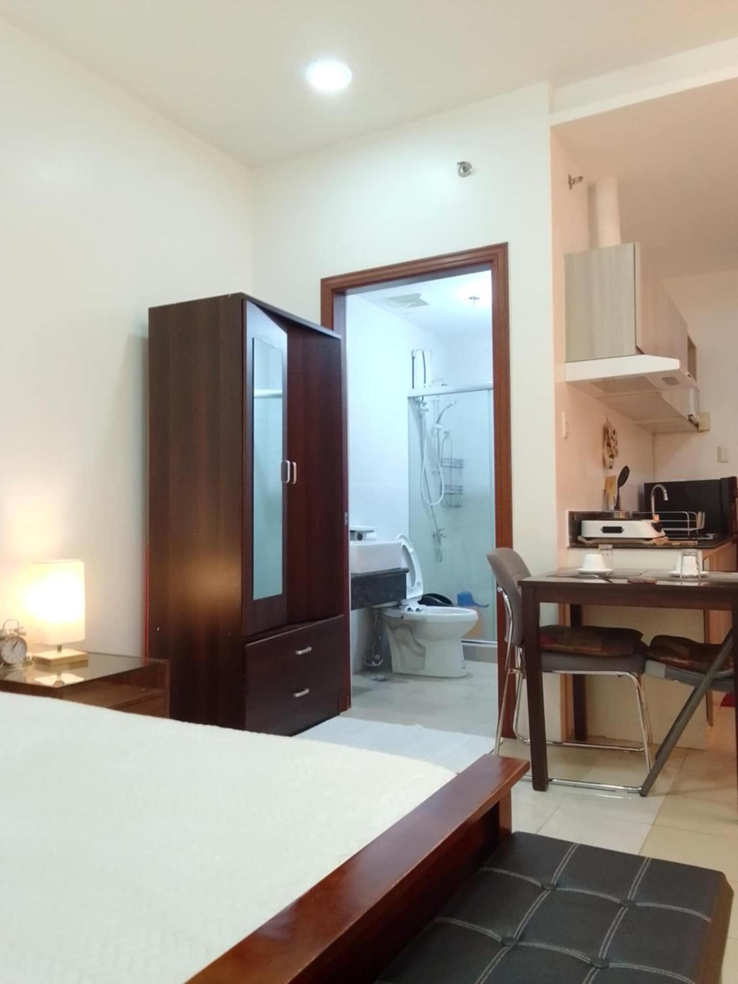 Budget Unit Near Ayala Center