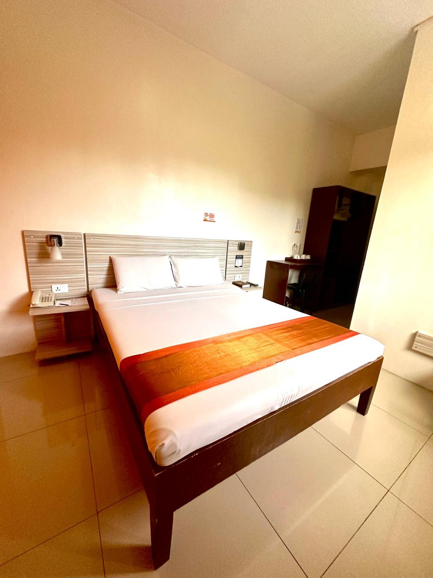 Hotel Travelbee Business 2*