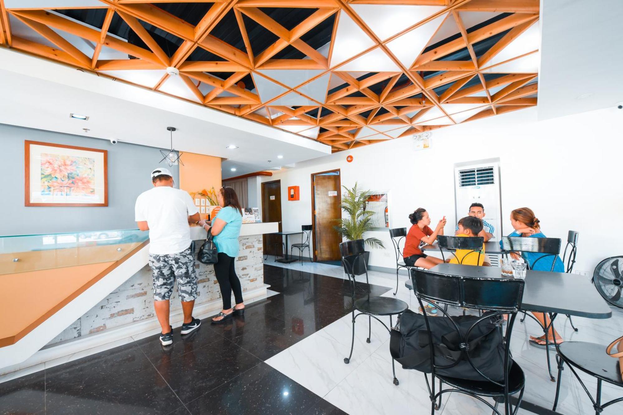 Travelbee Fuente Inn