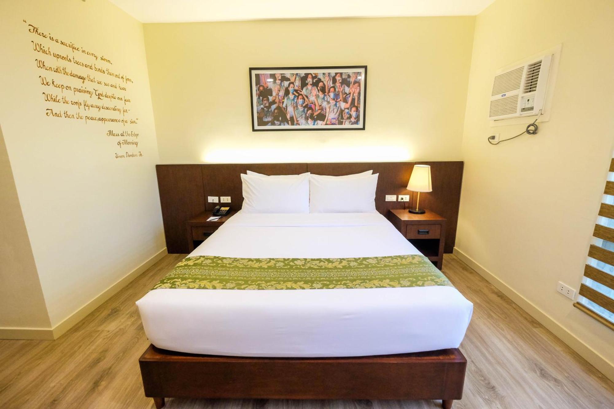 Quincentennial Hotel