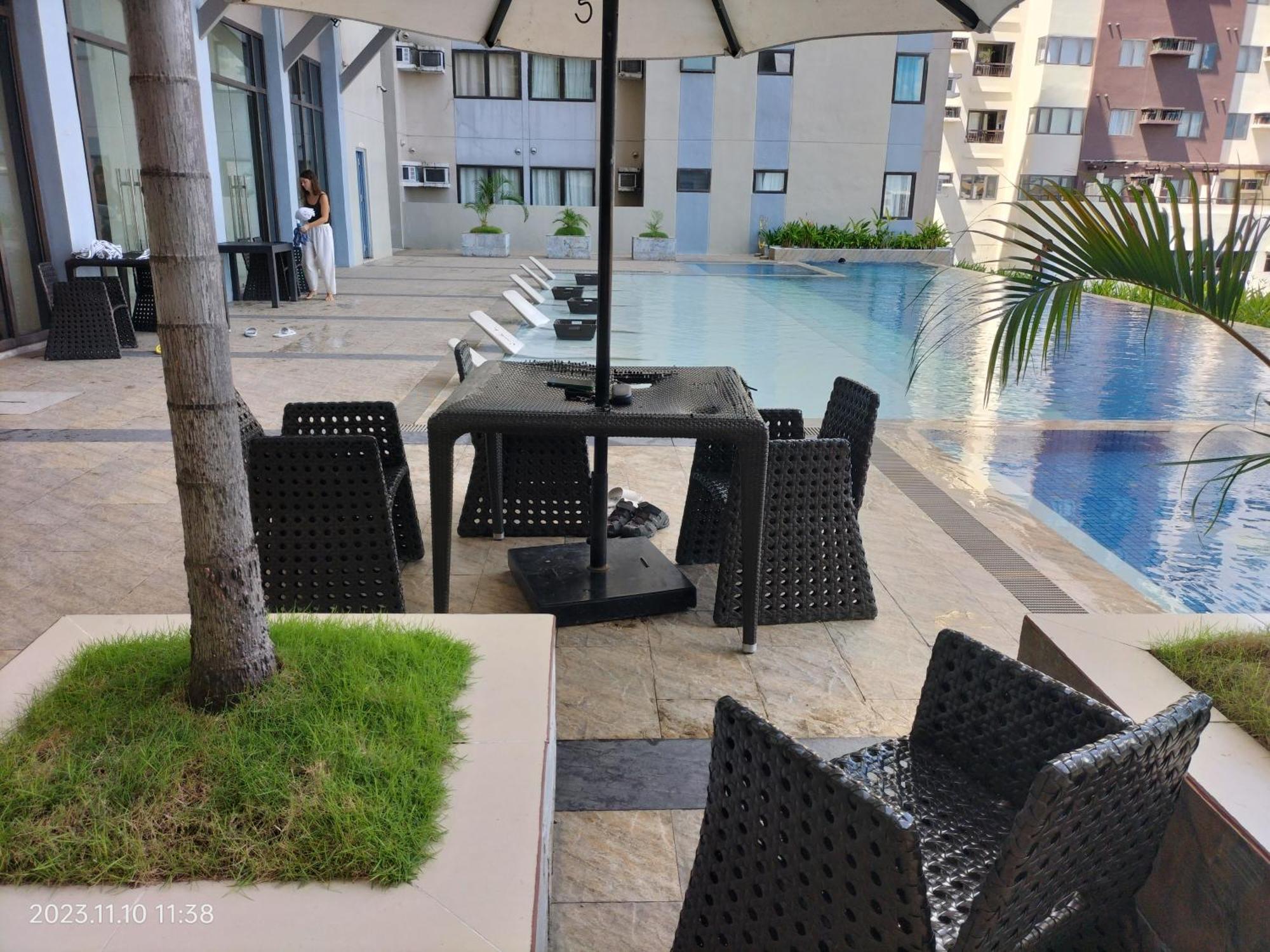 Cozy 1233 The Persimmon Near Sm And Ayala Aparthotel Cebu