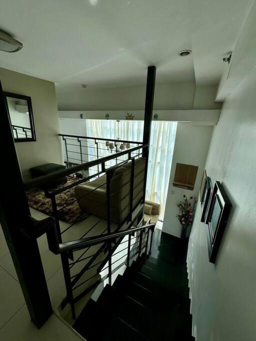 Apartment 3-br Unit In The Center Of *