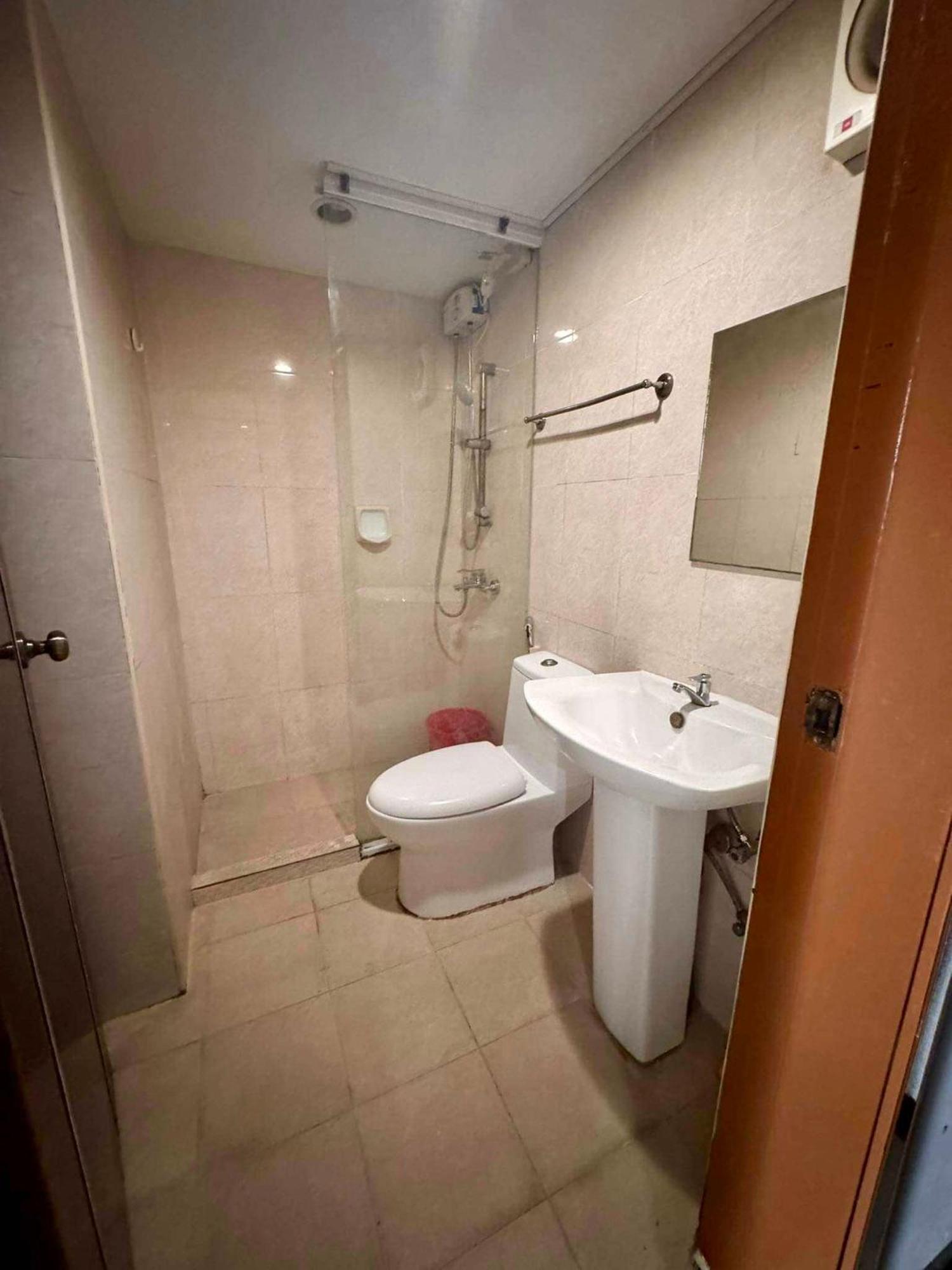 3-br Unit In The Center Of *