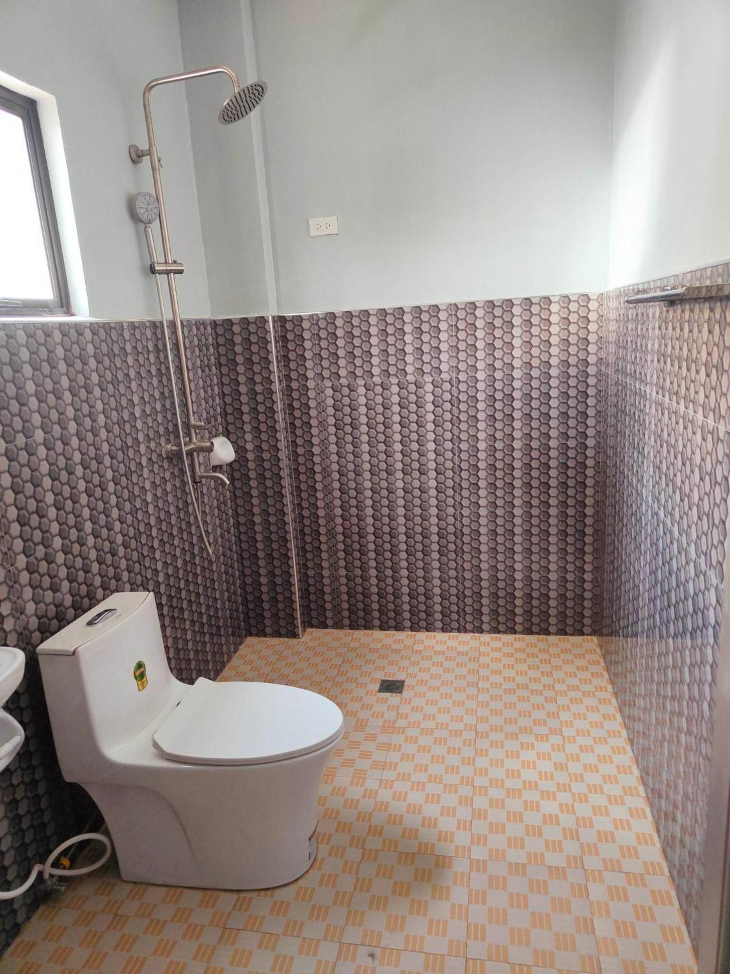 Apartment Rnek Boatel Commercial Space *