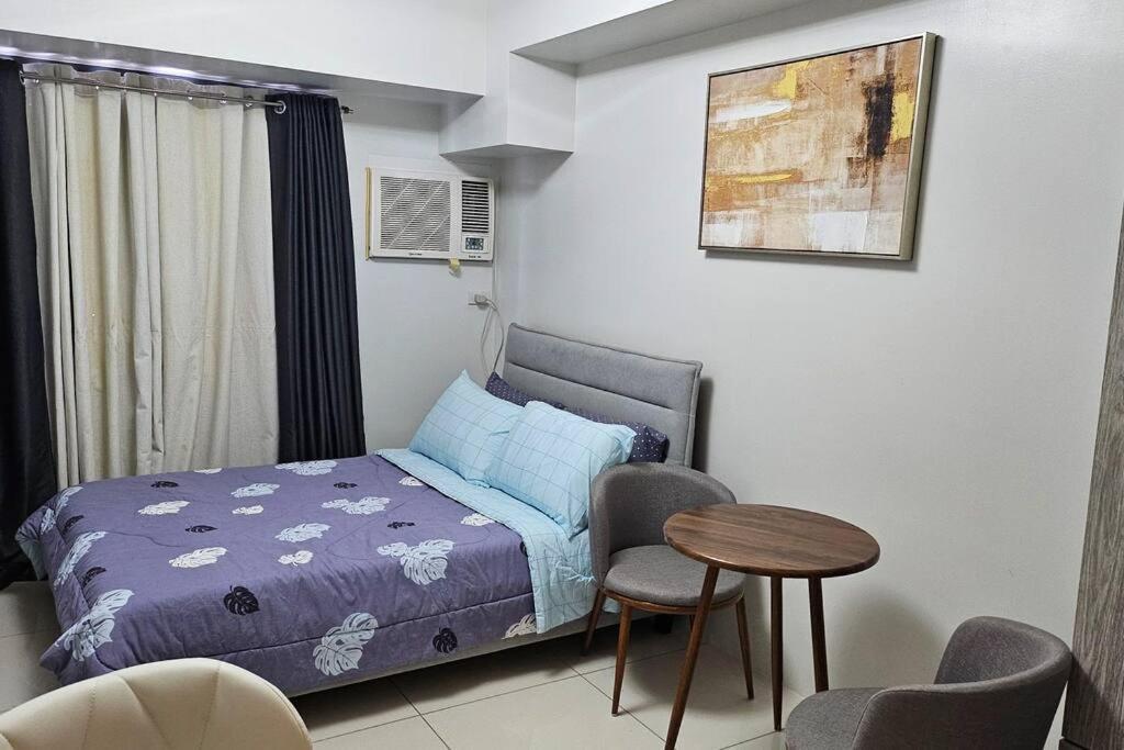 Says Bedsit Cebu