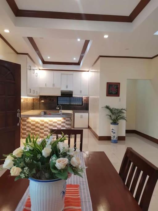 Bahay bakasyunan Caliah Homes *