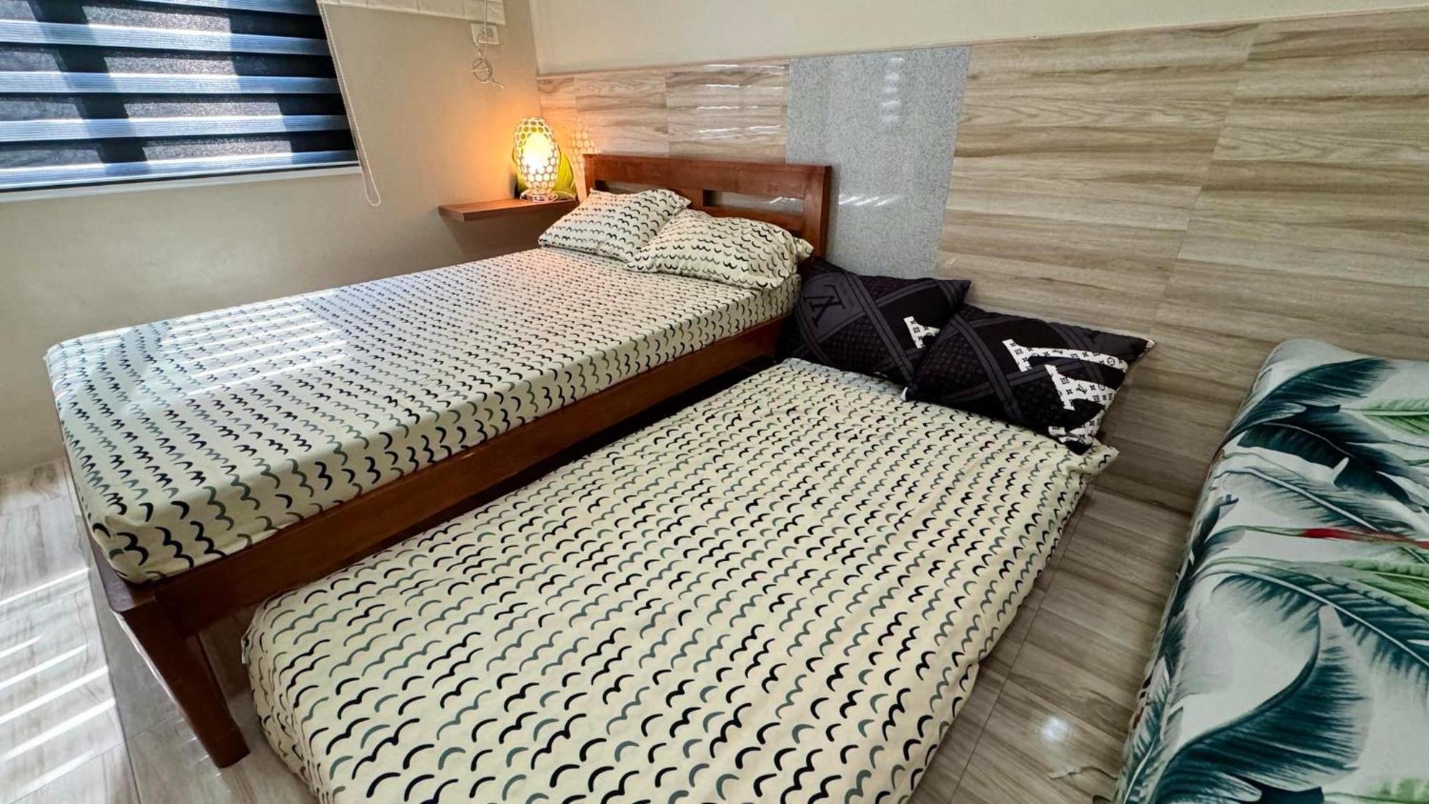 Across Sm Sunvida Tower Unit Bed & Breakfast