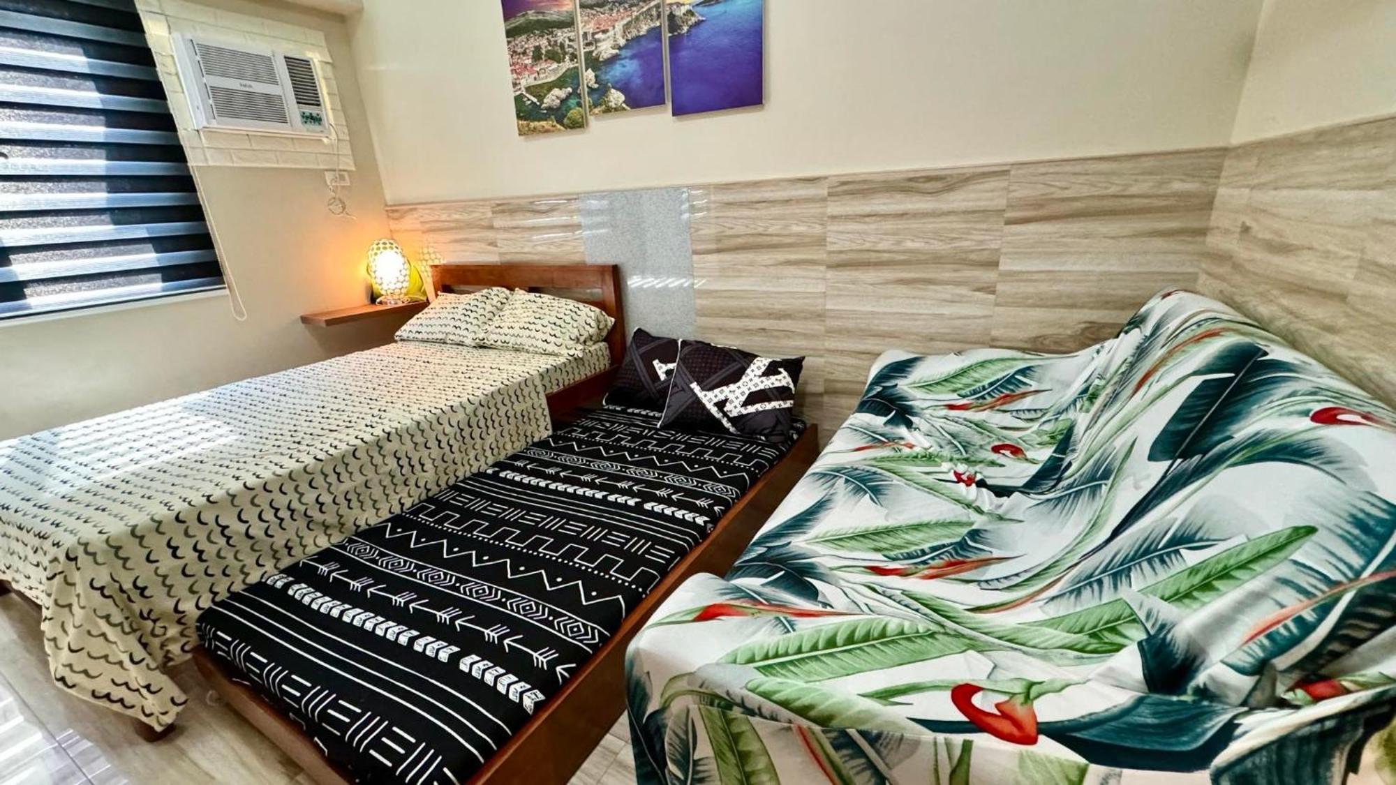 Bed & Breakfast Across Sm Sunvida Tower Unit