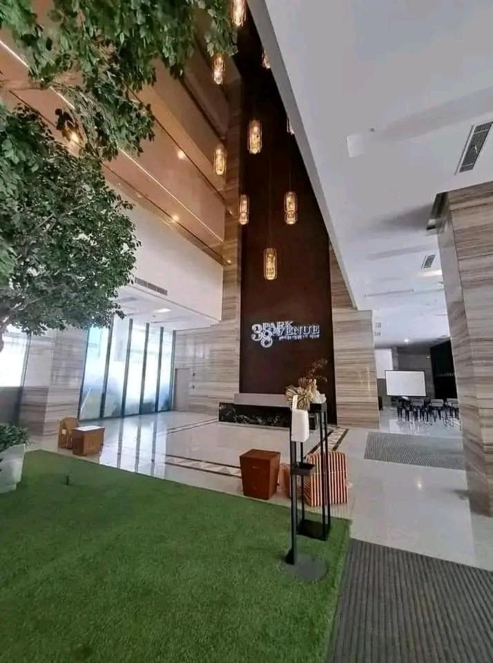 Apartment Prime Location With Sofa Bed At 38 Park Avenue Inside It Park *