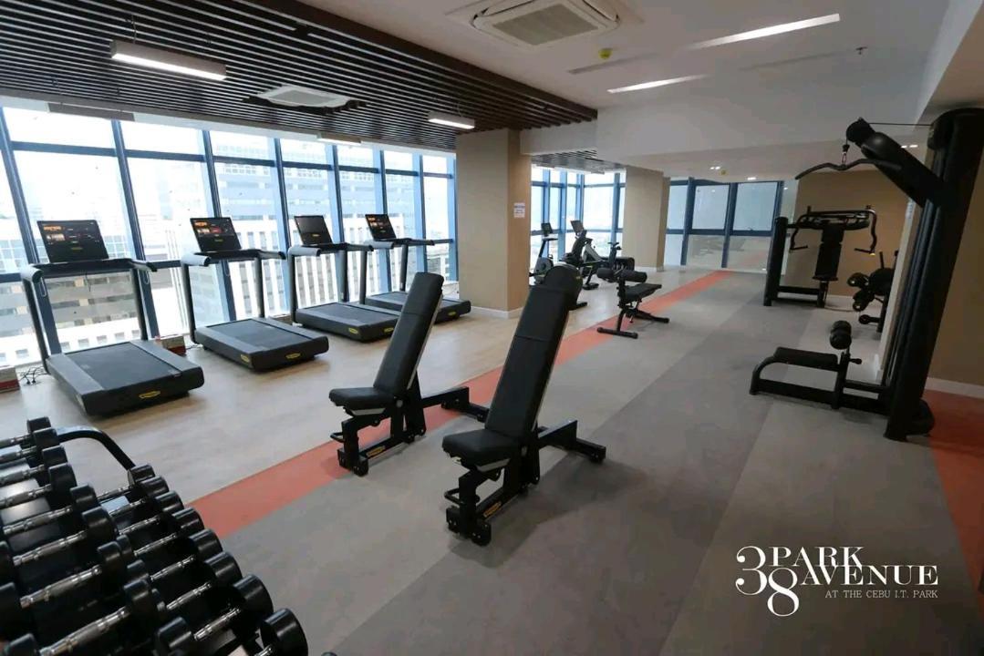 Prime Location With Sofa Bed At 38 Park Avenue Inside It Park