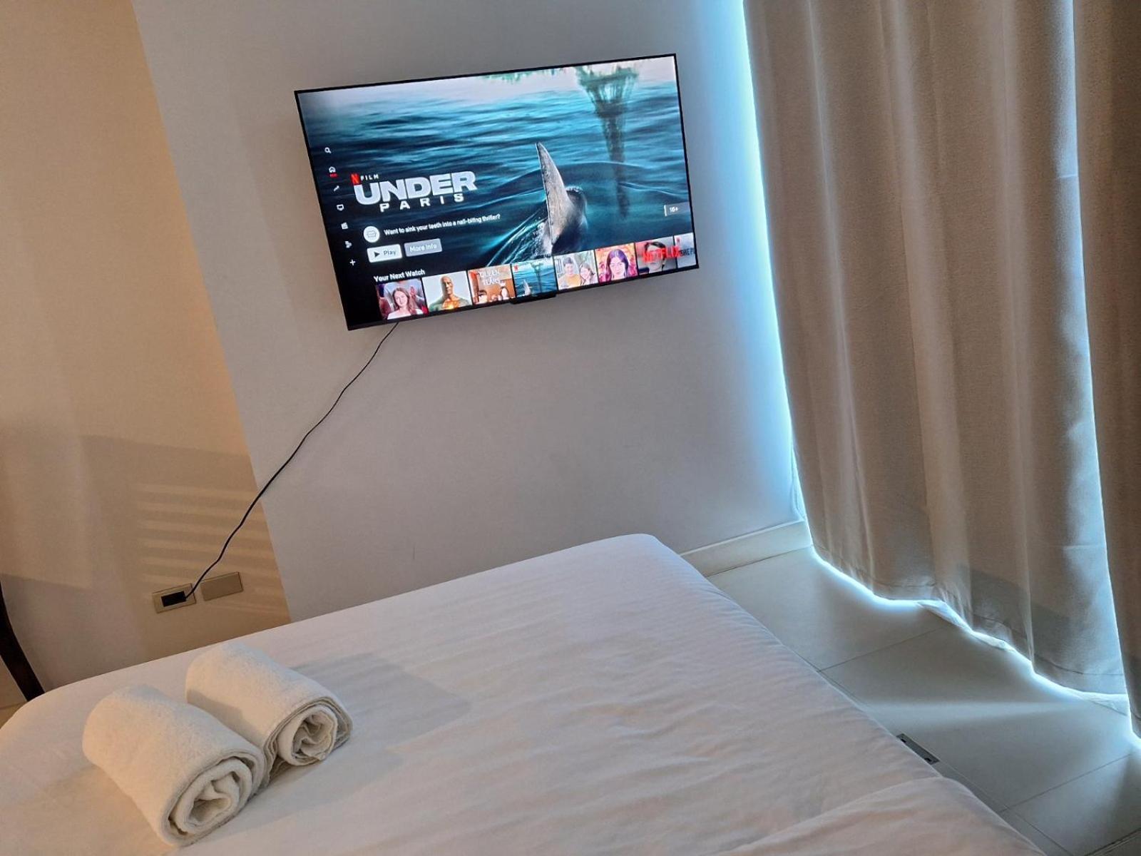 Apartment Prime Location With Sofa Bed At 38 Park Avenue Inside It Park *