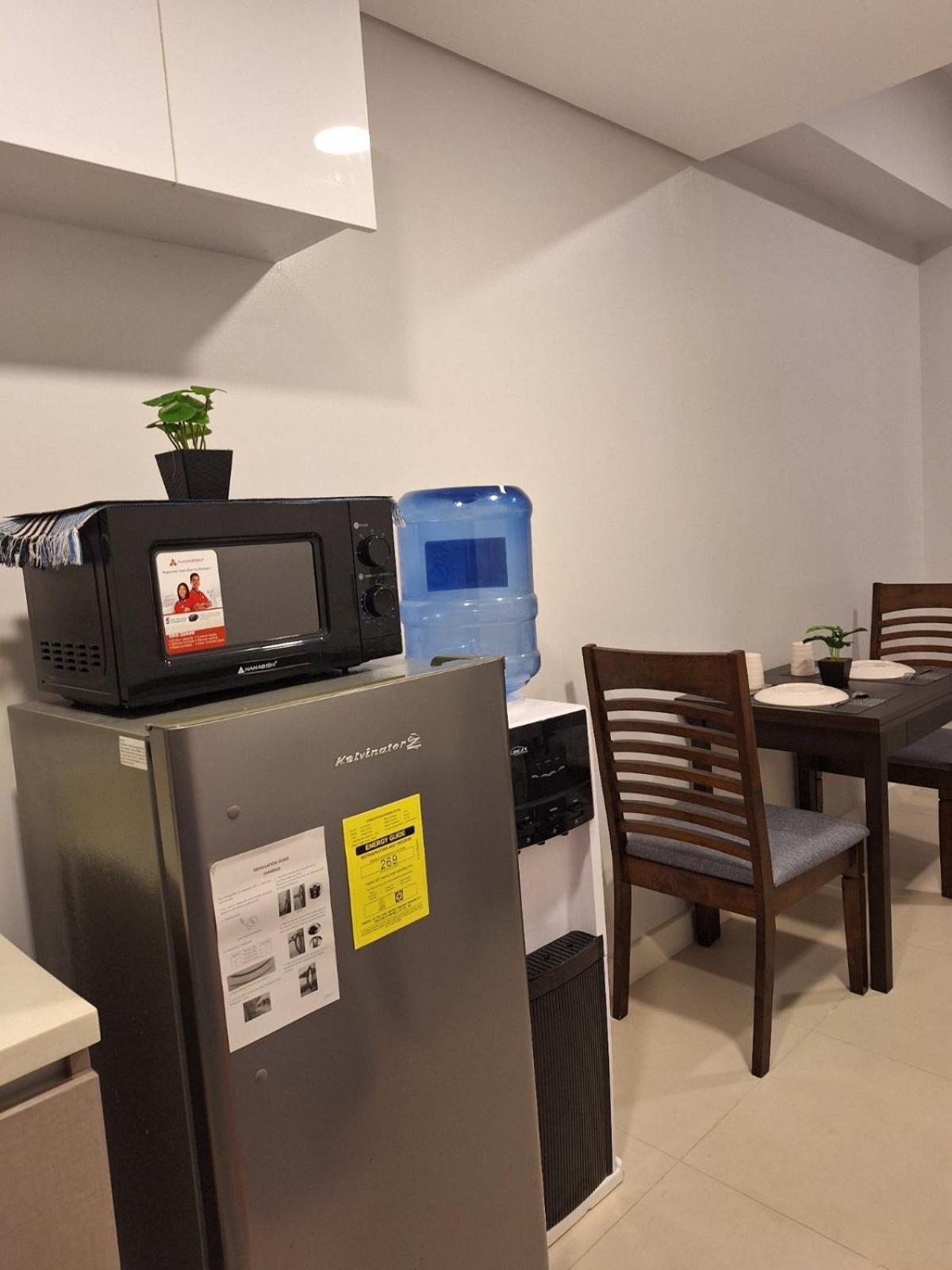 Prime Location With Sofa Bed At 38 Park Avenue Inside It Park Apartment Cebu