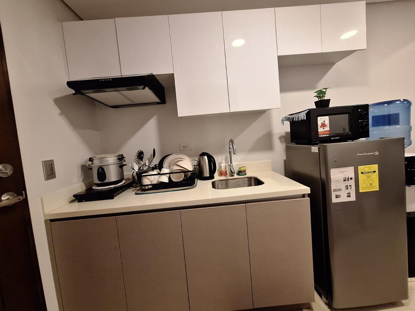 Apartment Prime Location With Sofa Bed At 38 Park Avenue Inside It Park *
