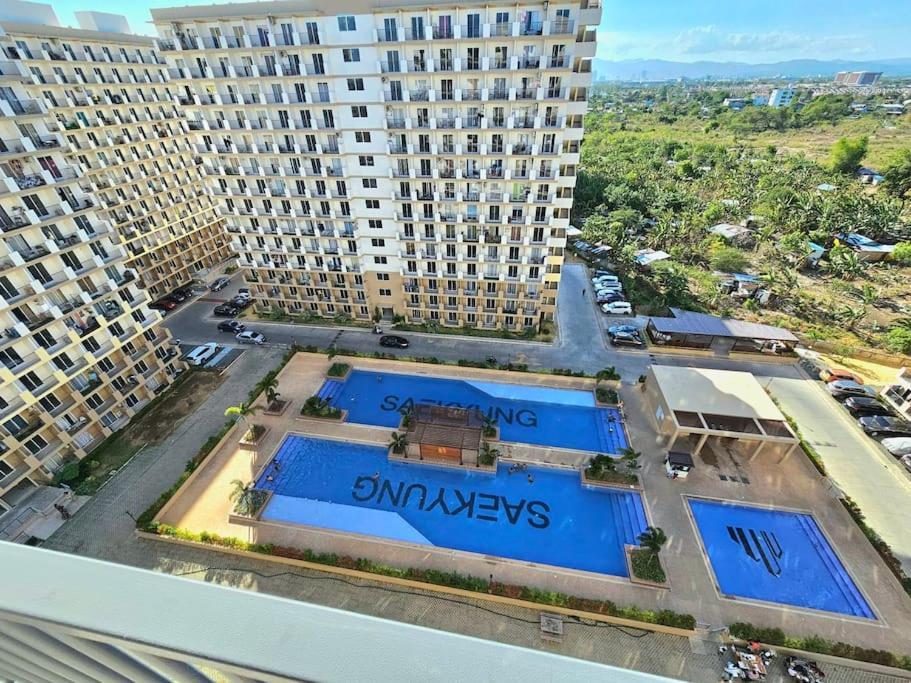 Warm And Cozy, Resort-like In Lapu-lapu, For As As 999, Near Airport Apartment