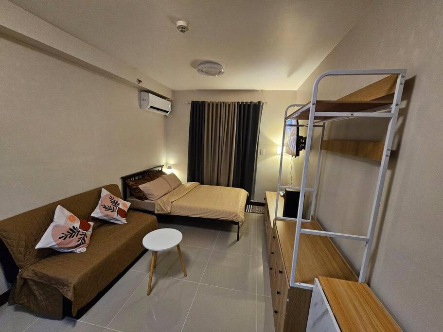 Apartment Warm And Cozy, Like In Lapulapu 14th Flr Near Airport