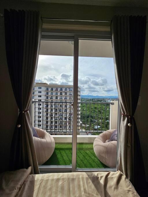 Apartment Warm And Cozy, Like In Lapulapu 14th Flr Near Airport *