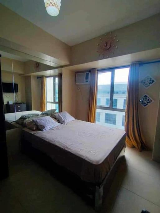 Villahermia Staycation Avida Riala Tower It Park Apartment Cebu