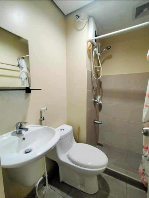 Villahermia Staycation Avida Riala Tower It Park Apartment