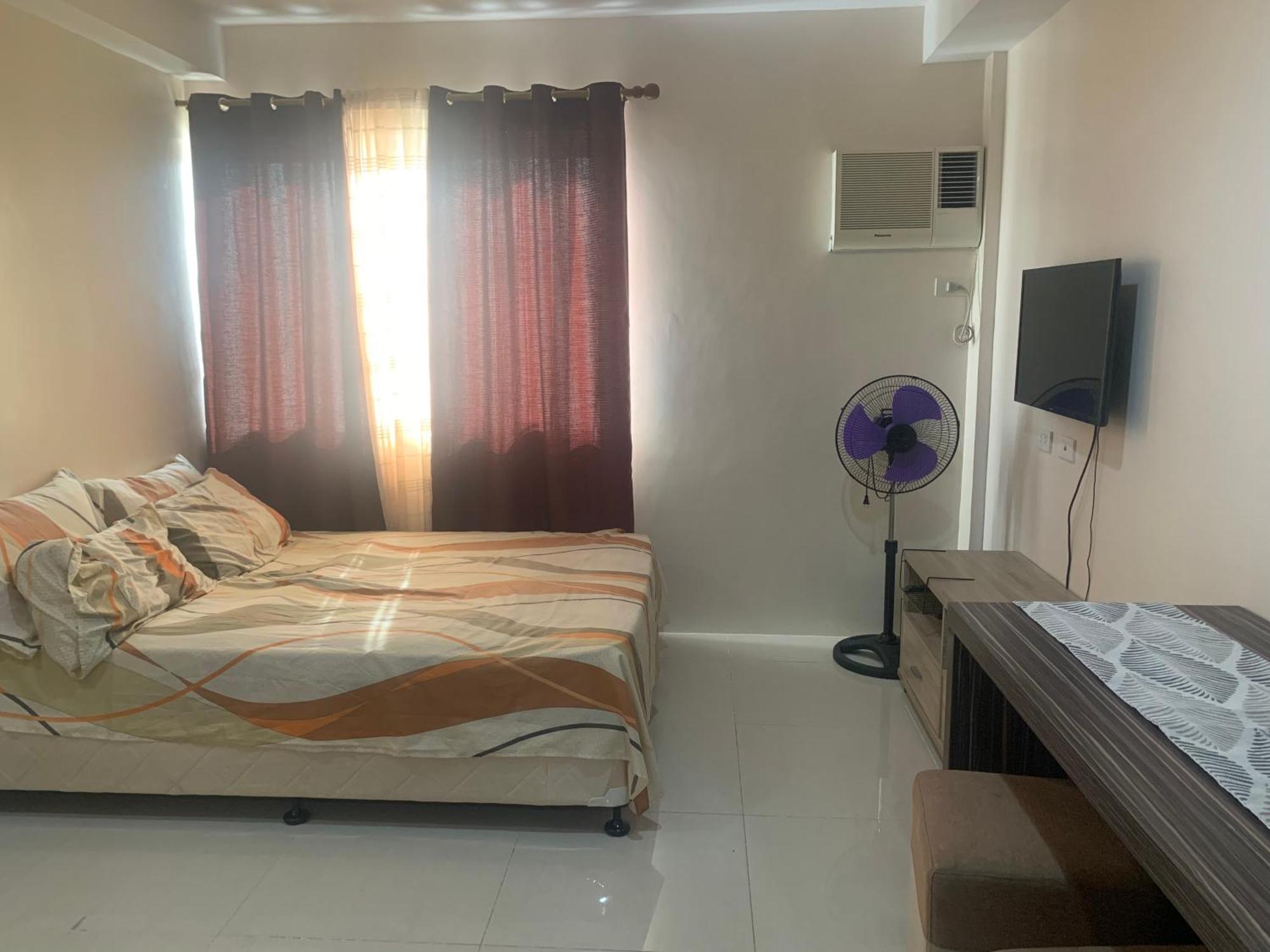 The Persimmon Condominium Hostel *