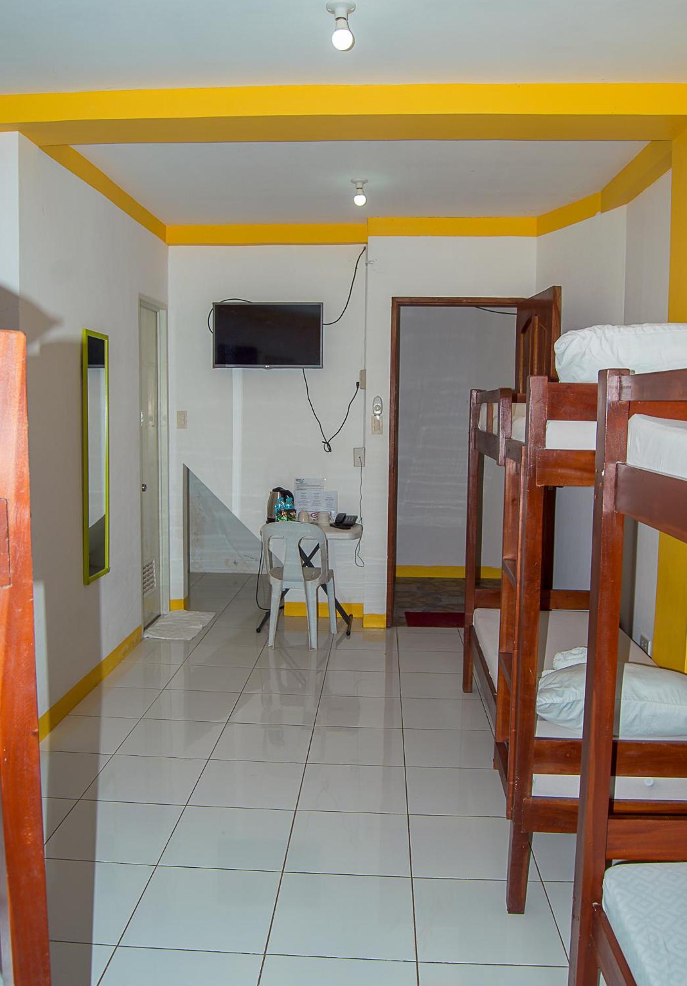 Tropics Hotel
