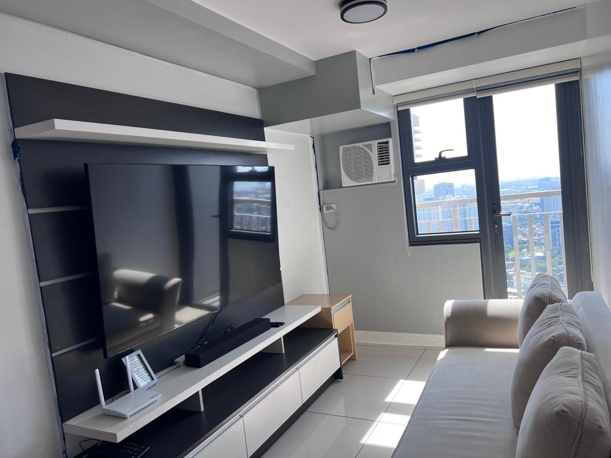 1 Bedrm Condo, Tower 2, Hor 101 Apartment Cebu