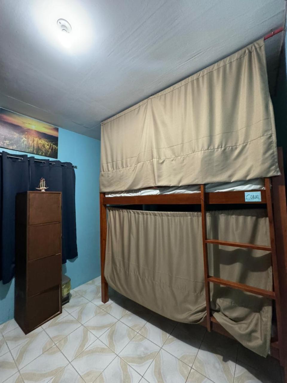 Albergue Island Vibes