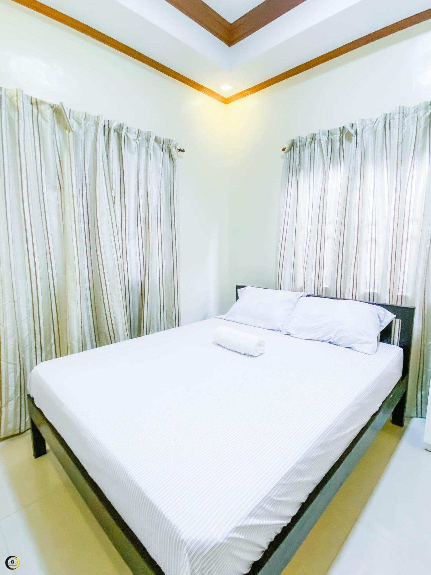 Bahay bakasyunan Caliah Homes Balamban
