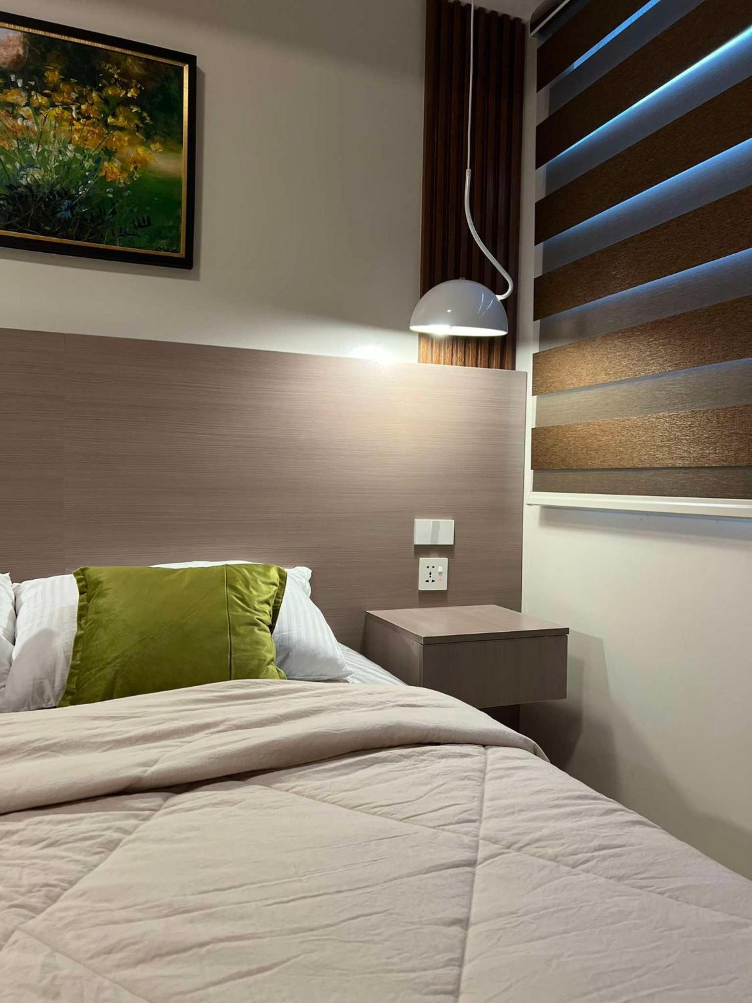 Cozy Near It Park With Pool Netflix *